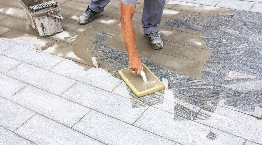 Expert Emergency Roof Repairs services in Lincolnwood, IL